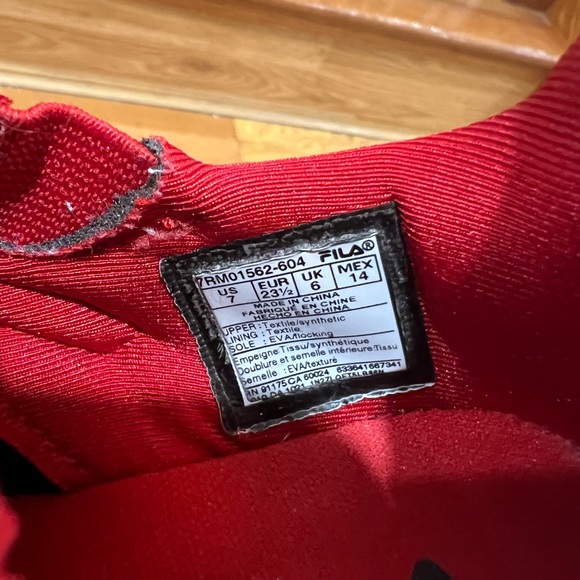 Two pair of kids shoes - Picture 7 of 8